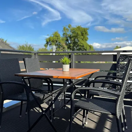 Zwolu Lägenhet Bornheim (Rheinland)