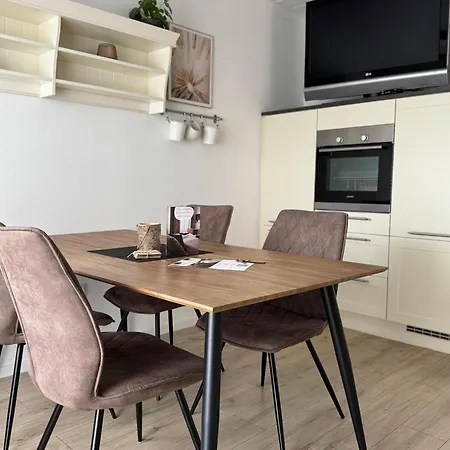 Zwolu Apartman *